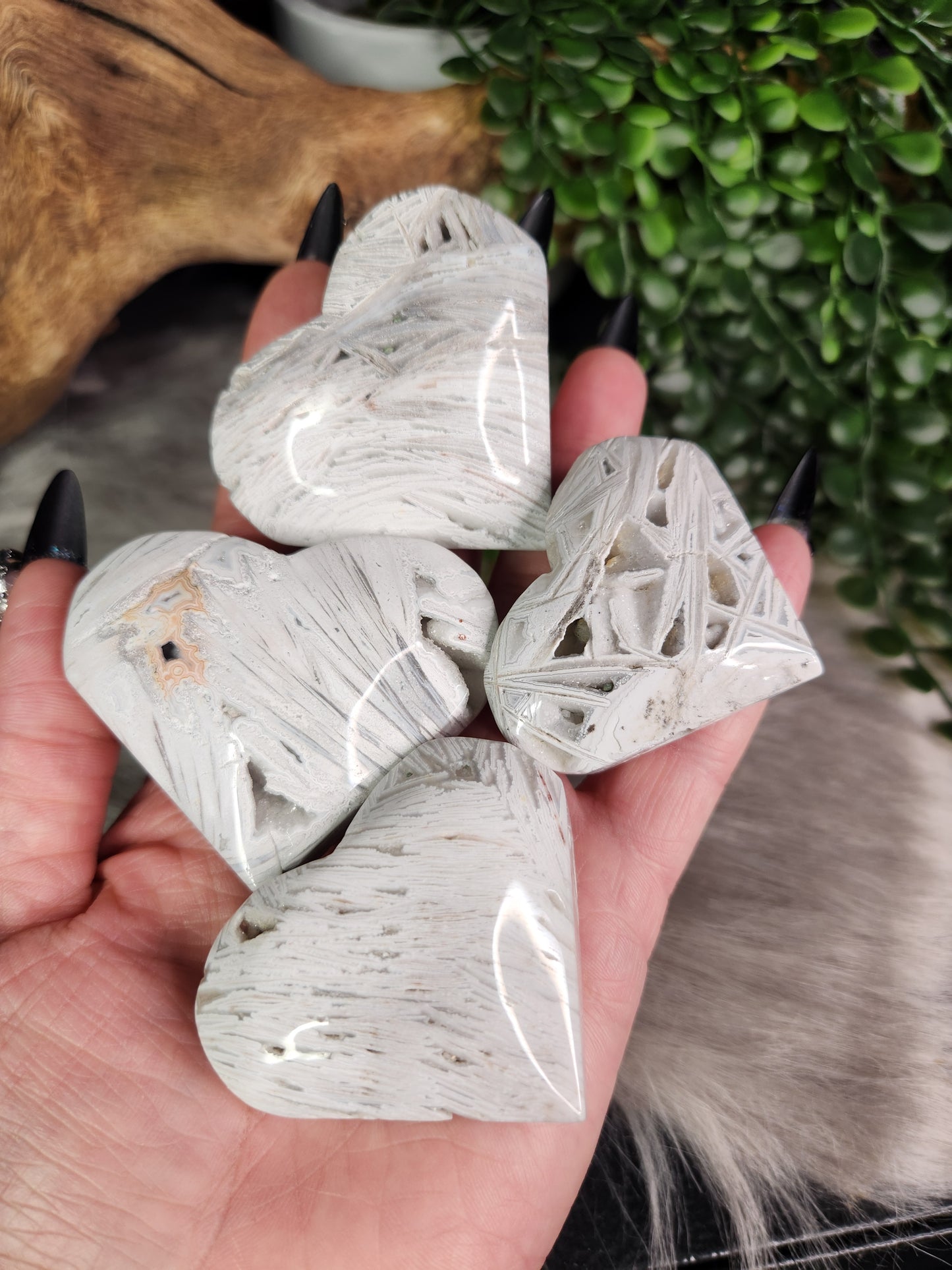 White Lace Agate | Hearts