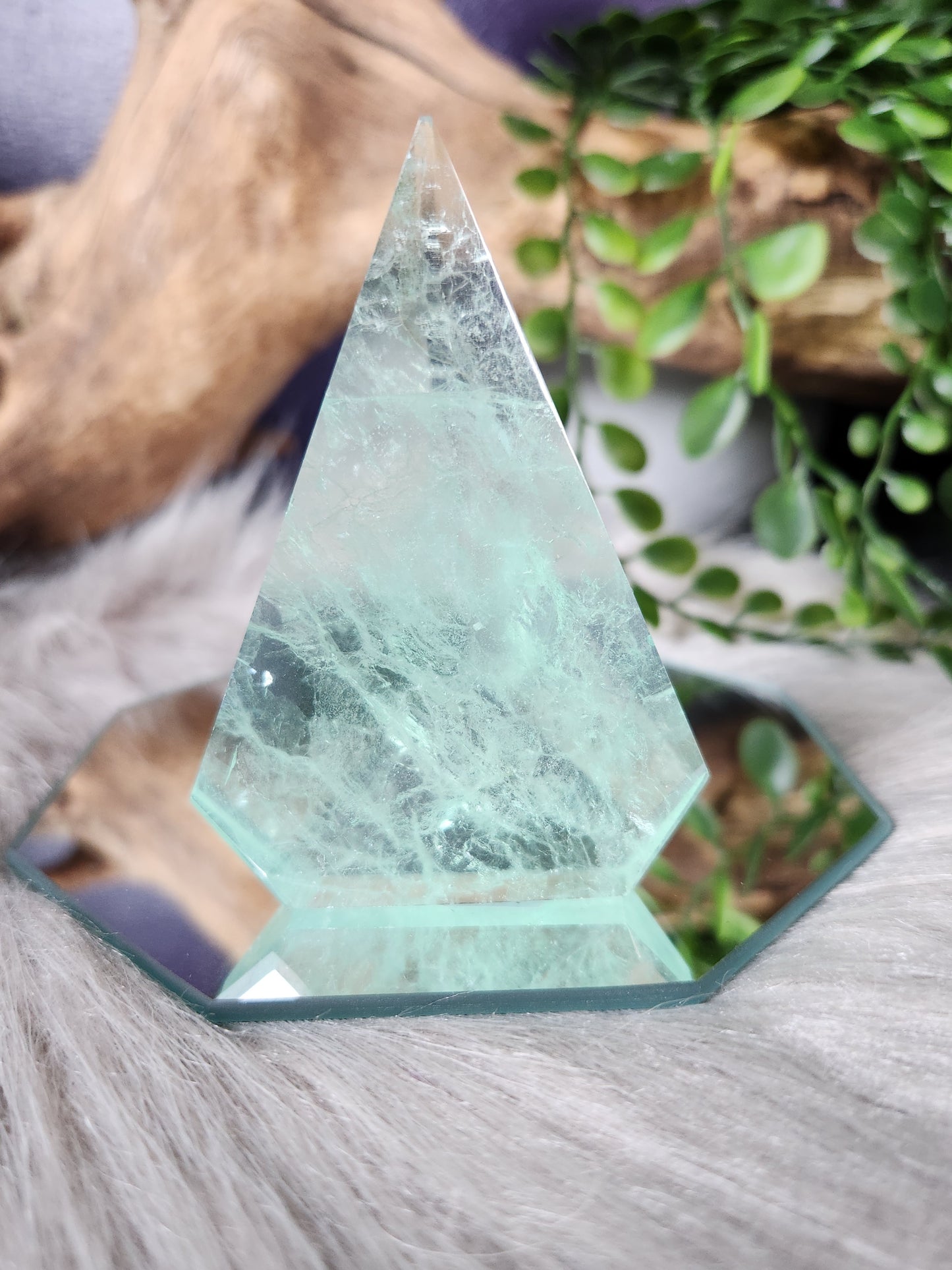 Fluorite | Geometric Arrowheads