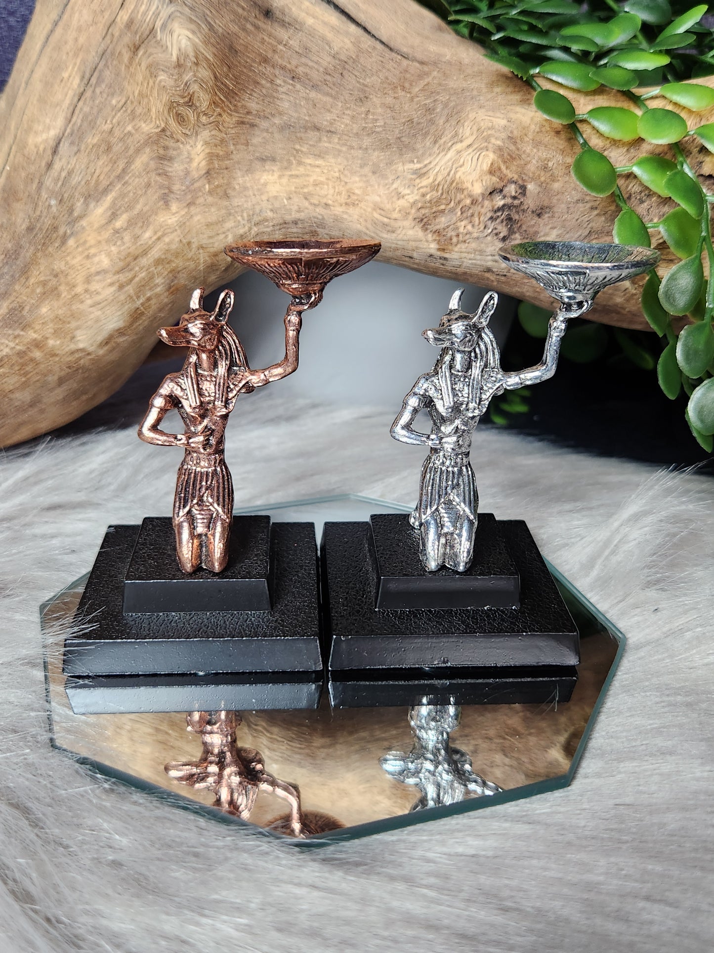 Anubis | Sphere Stands