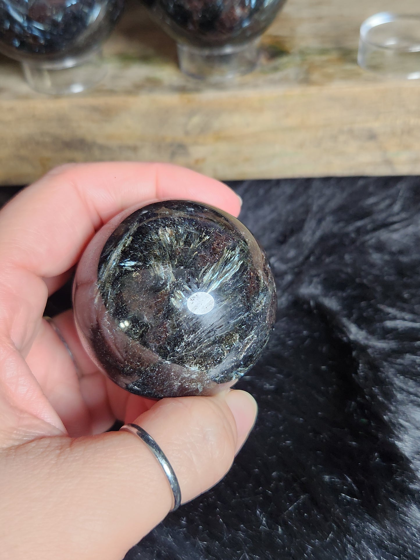 Astrophyllite with Garnet | Spheres