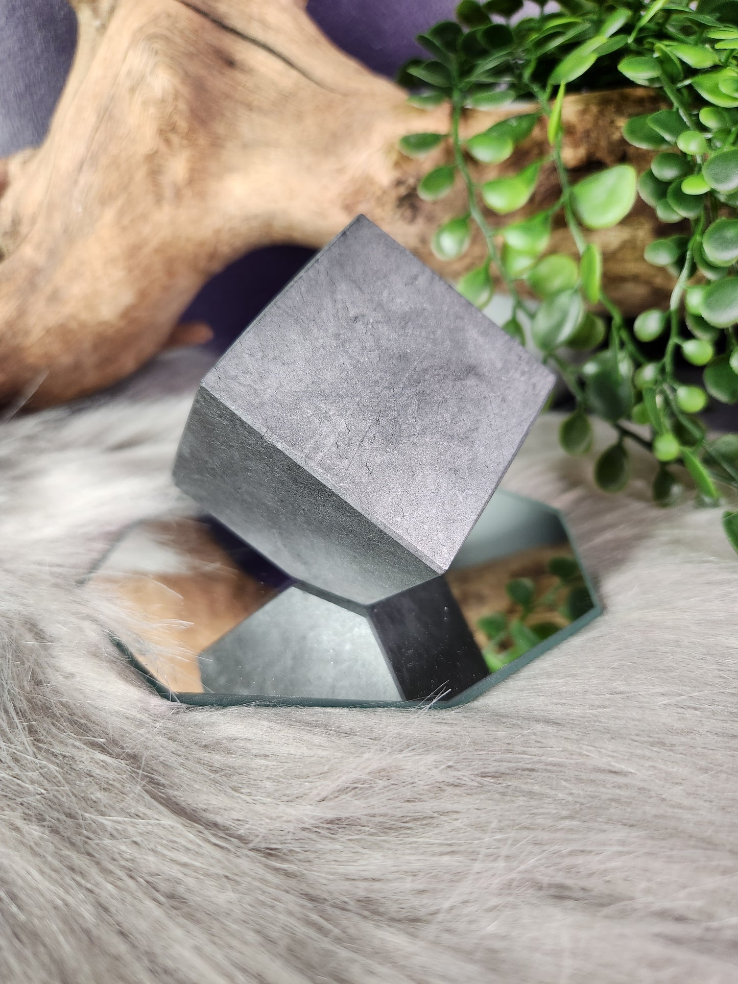 Shungite | Standing Cubes