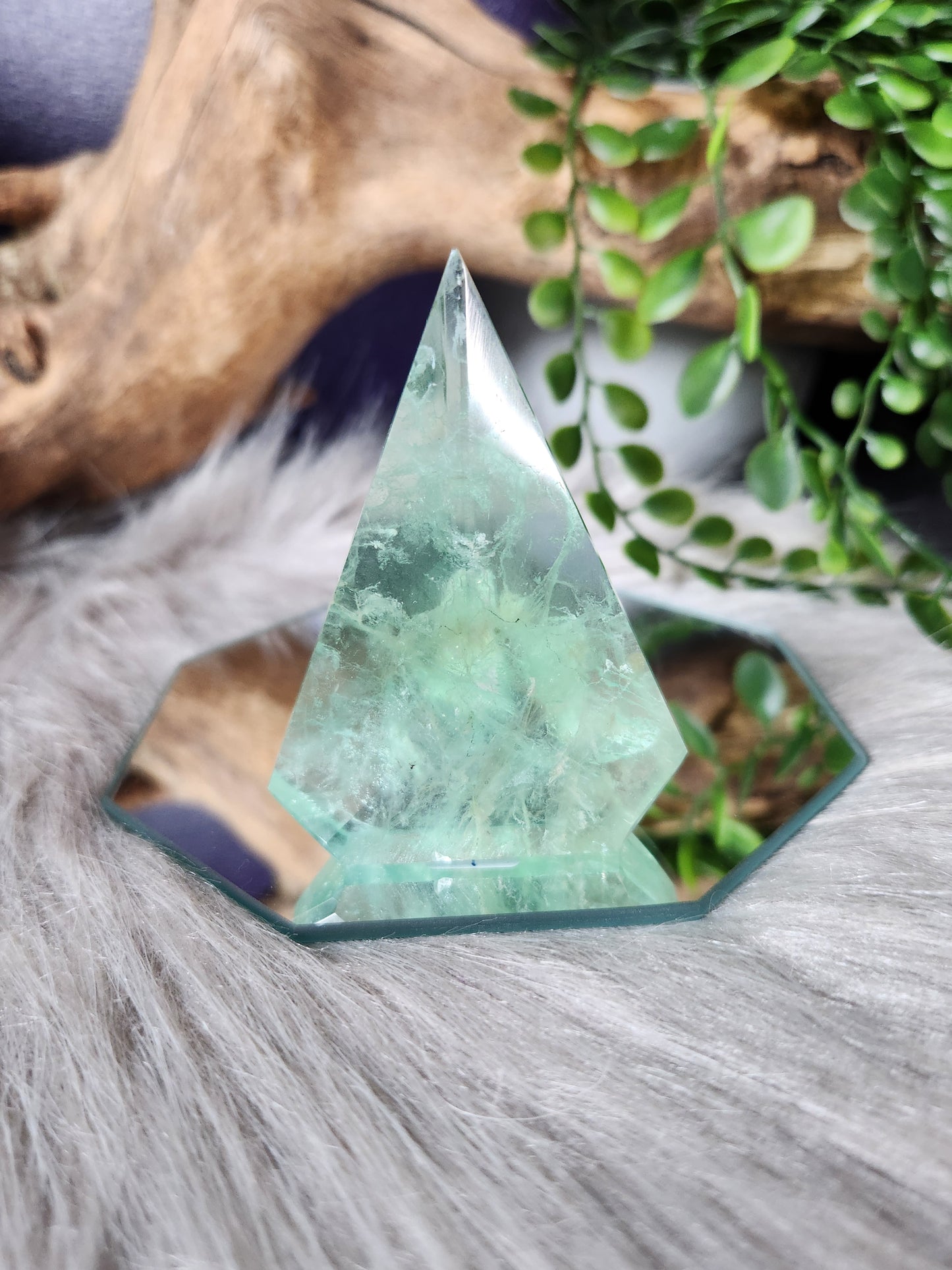 Fluorite | Geometric Arrowheads