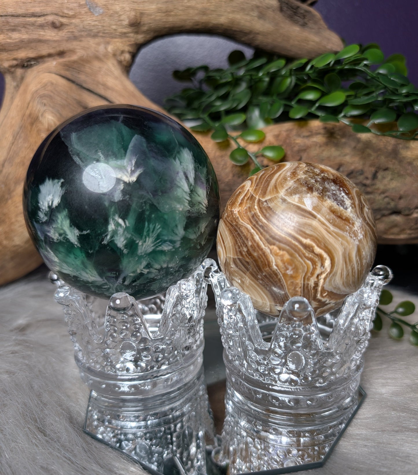 Glass Crown | Sphere Stand